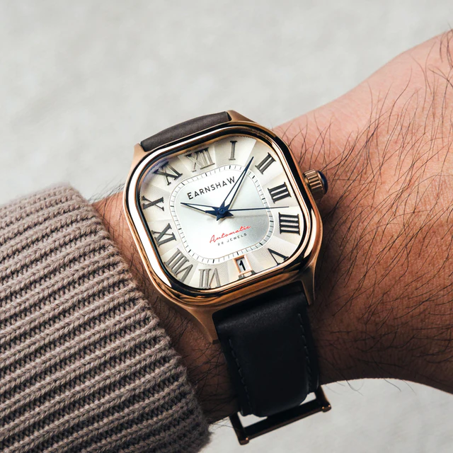 EARNSHAW Coussin Automatic Silver Grey