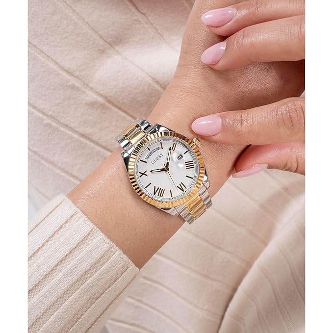 GUESS Luna Analog Watch for Women with Round Dial & Water Resistant Women's Wrist Watches