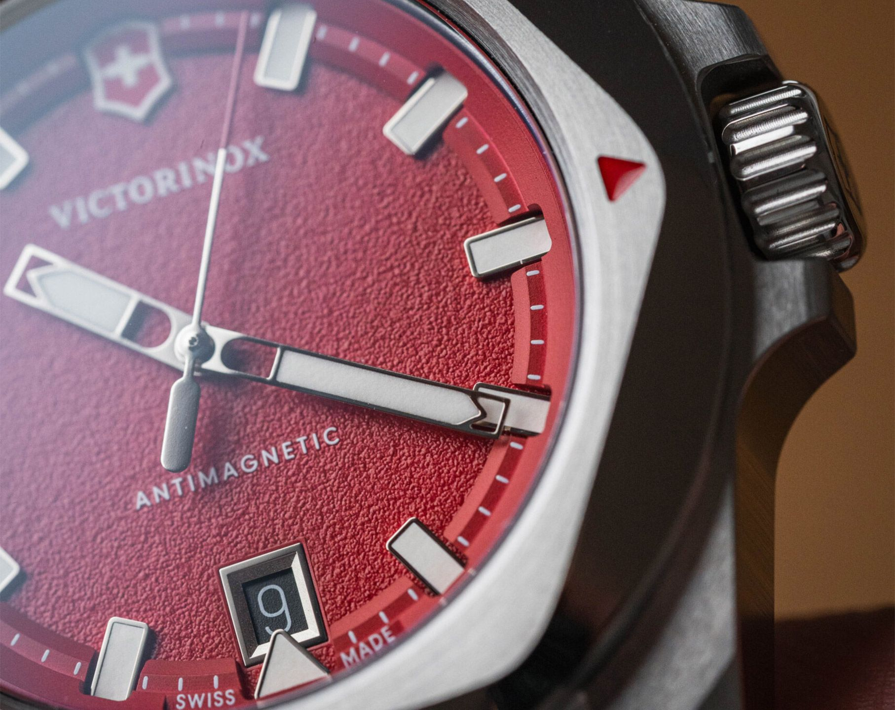 Victorinox I.N.O.X. Red Quartz