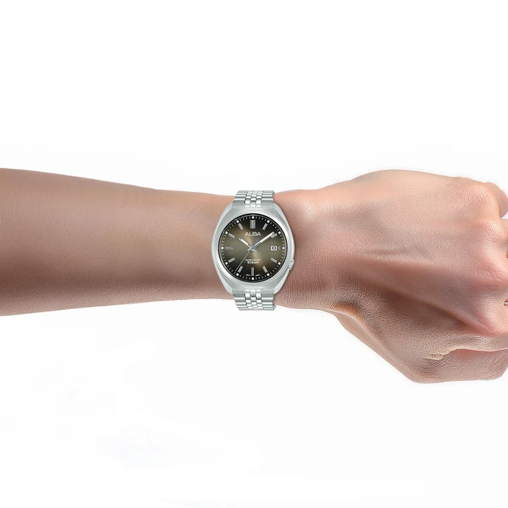 Signature Cream Gradiation Dial Quartz Watch