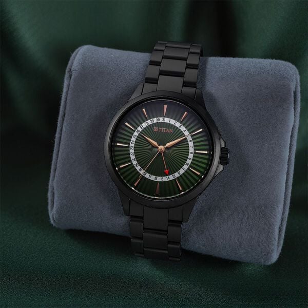 Titan Karishma Quartz Analog